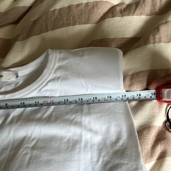 The Frankie Shop Eva Padded Shoulder Muscle T-Shirt - White Size Extra Small - Picture 9 of 12